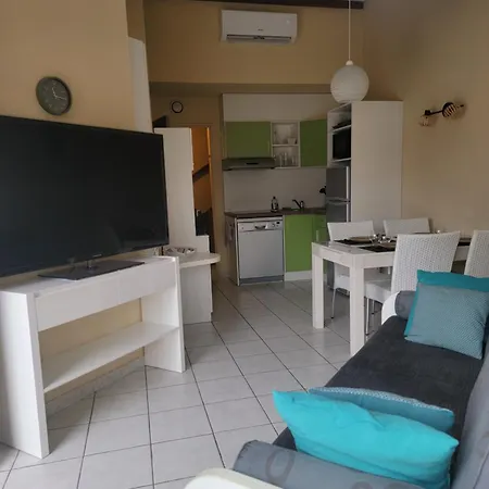 Ferienhaus Maisonnette Clim Piscine Parking St Cyprien Saint-Cyprien (Pyrenees-Orientales)